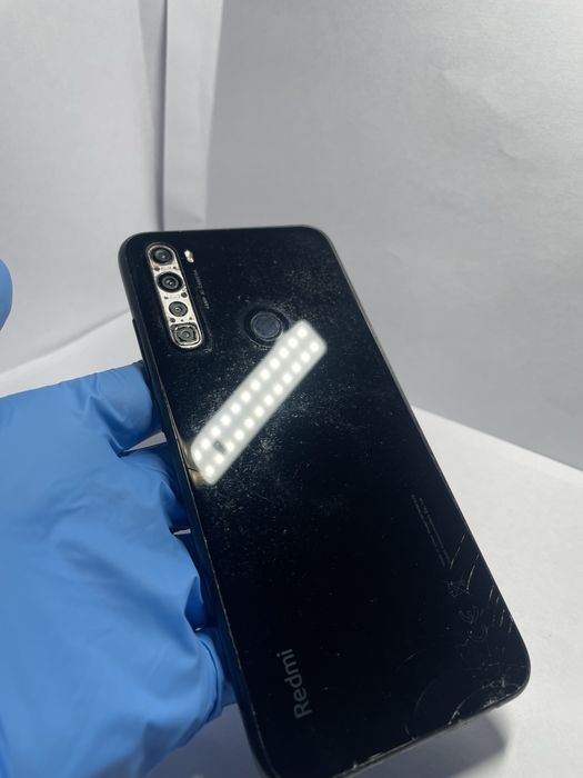 Продам редми нот 8