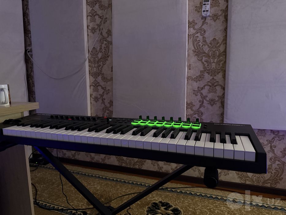 M-Audio Oxygen Pro 61 MIDI Keyboard — Yangi holatda
