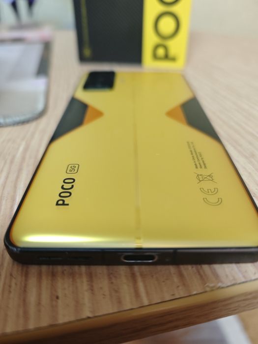 Poco F4 GT 12/256 cyber yellow