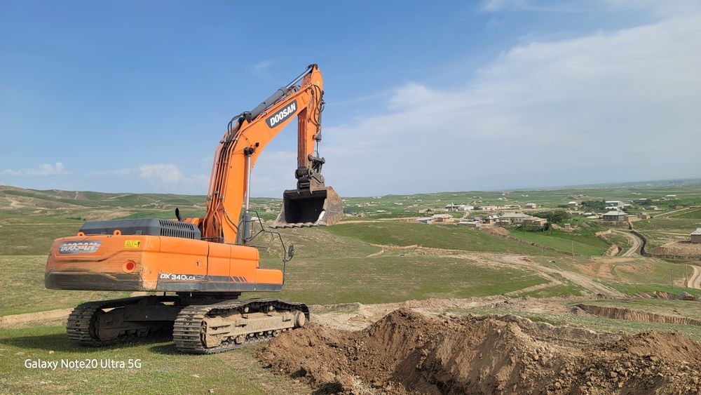 Exkavator arendaga beriladi