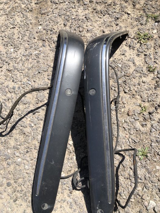 W210 мерседес молдинги на передний бампер