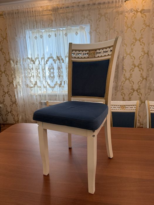Стулья деревянные