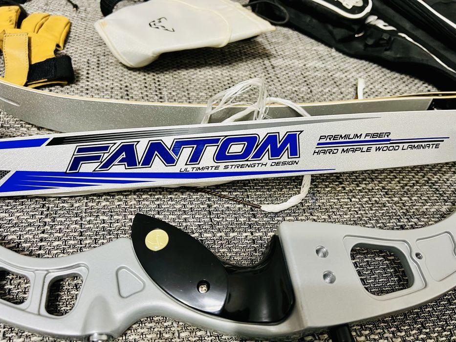 Arc recurve Cartel Fantom 68” / 24 lbs – La SeET