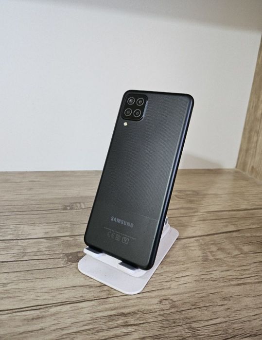 Самсунг А12 нормально