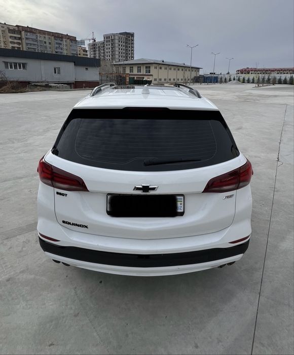 Chevrolet Equinox awd  2022