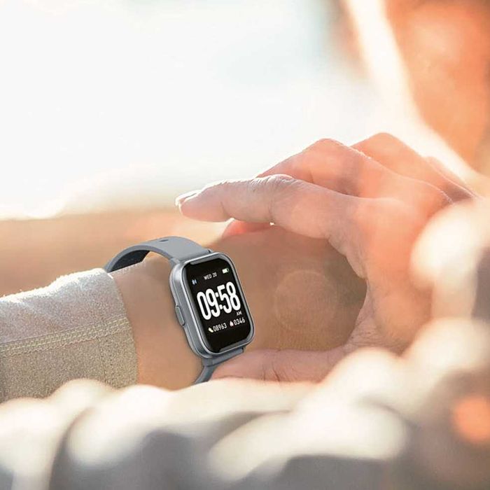 Ceas inteligent, smartwatch superb, NOU, SIGILAT, realizat in Germania