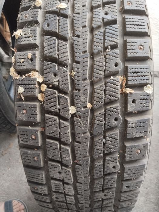 2 разных зимних шин