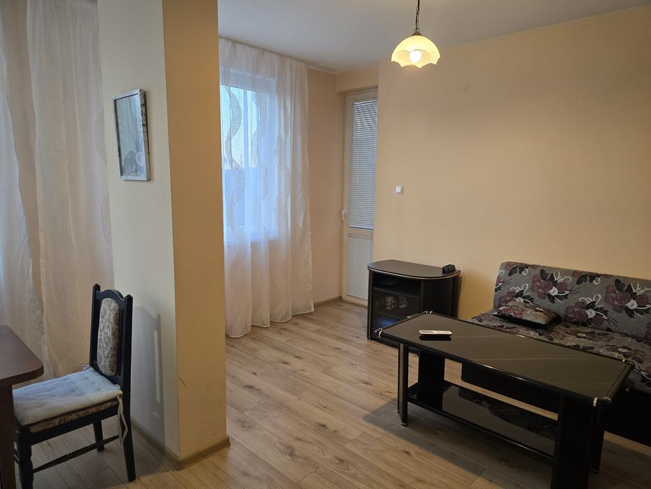 Давам под наем апартамент