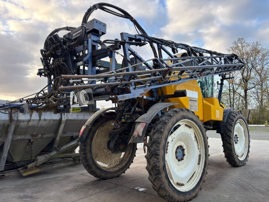 Autopropulsata met erbicidator libelula  sprayer