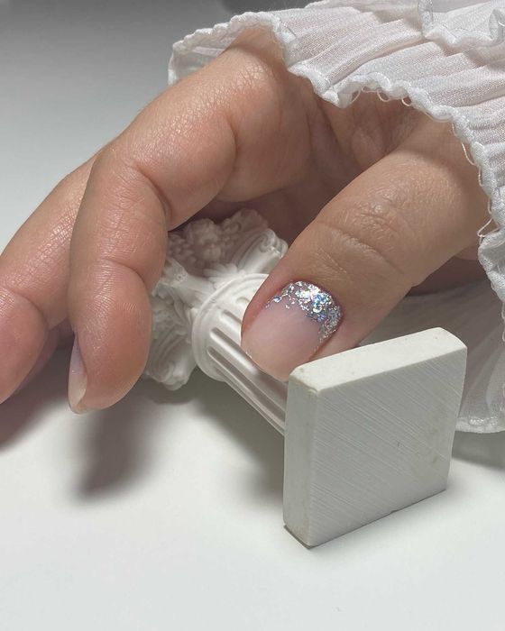 Servicii manichiura cu gel/semi-Cartier Noua