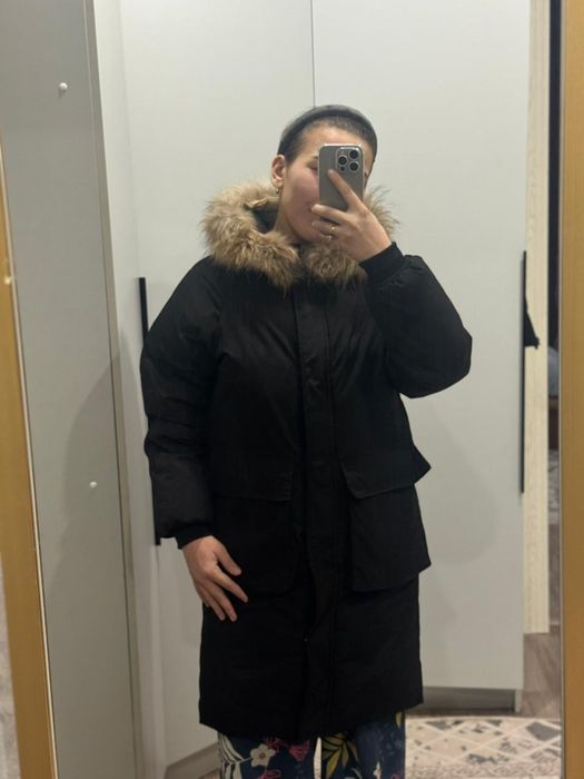 Продам куртку черную