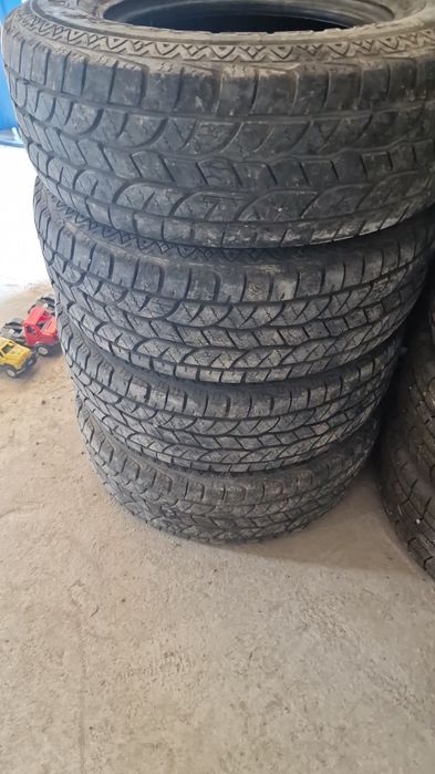 Летние шины на 235,75,15