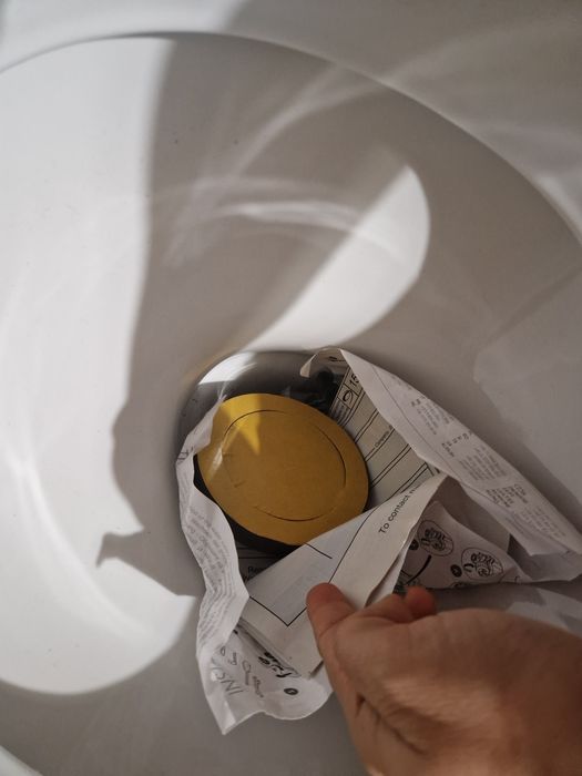 Чисто нова тоалетна чиния с казанче / моноблог