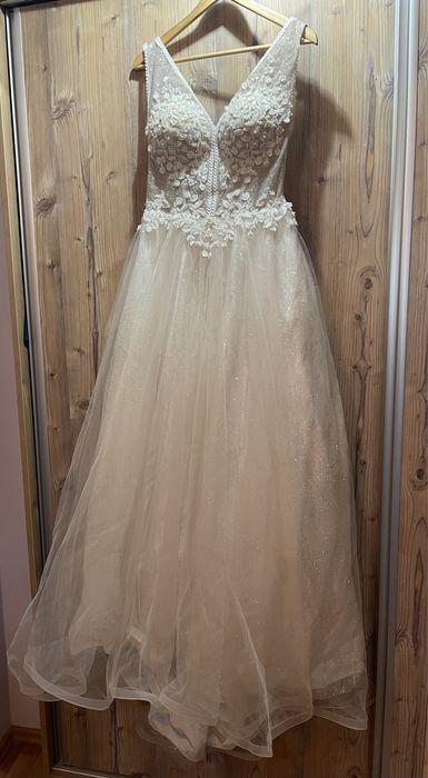 Vand rochie de mireasa