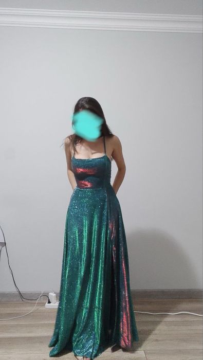 Платье блестящее вечернее