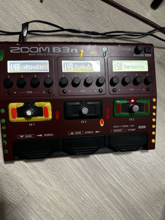 Zoom b3n Басовый процессор
