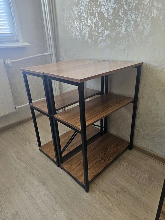 Продавам 2бр мини етажерки