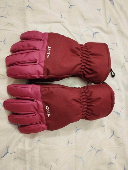 ски яке, ски панталон, ръкавици