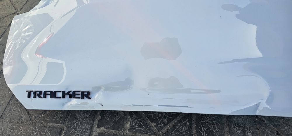 Tracker 2 orqa bagaji sotiladi