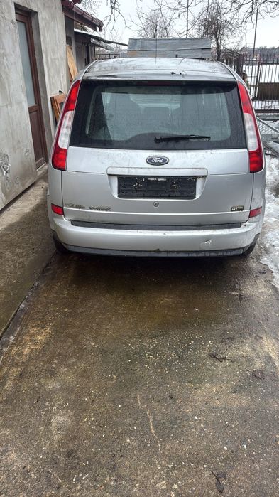 Dezmembrez sau între Ford c max 2’0 136