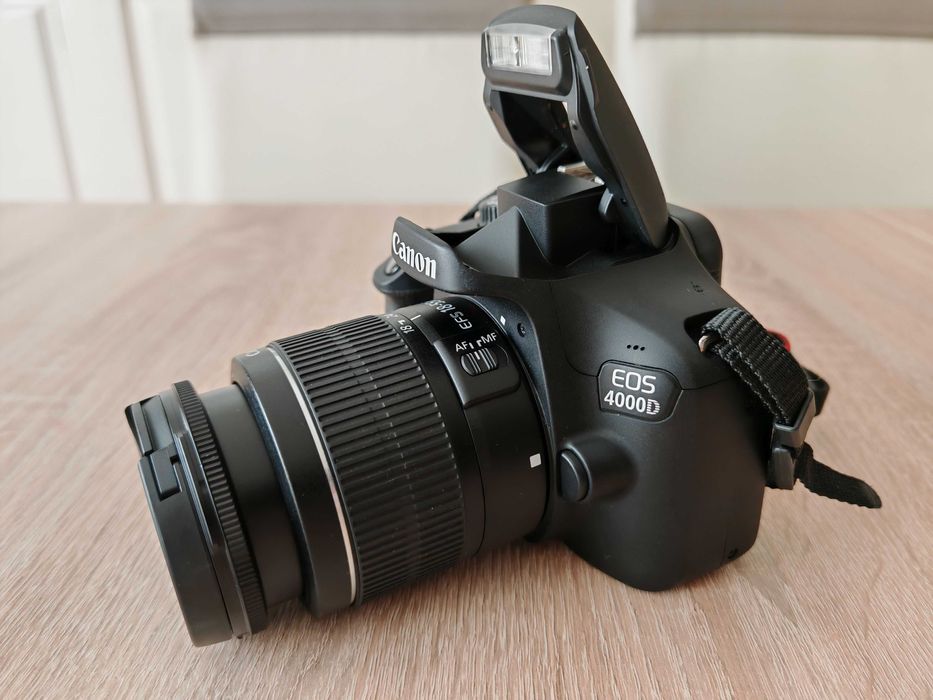 Aparat foto Canon 4000D DSLR