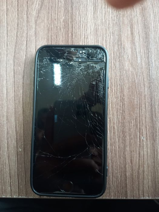 iPhone 7 продам