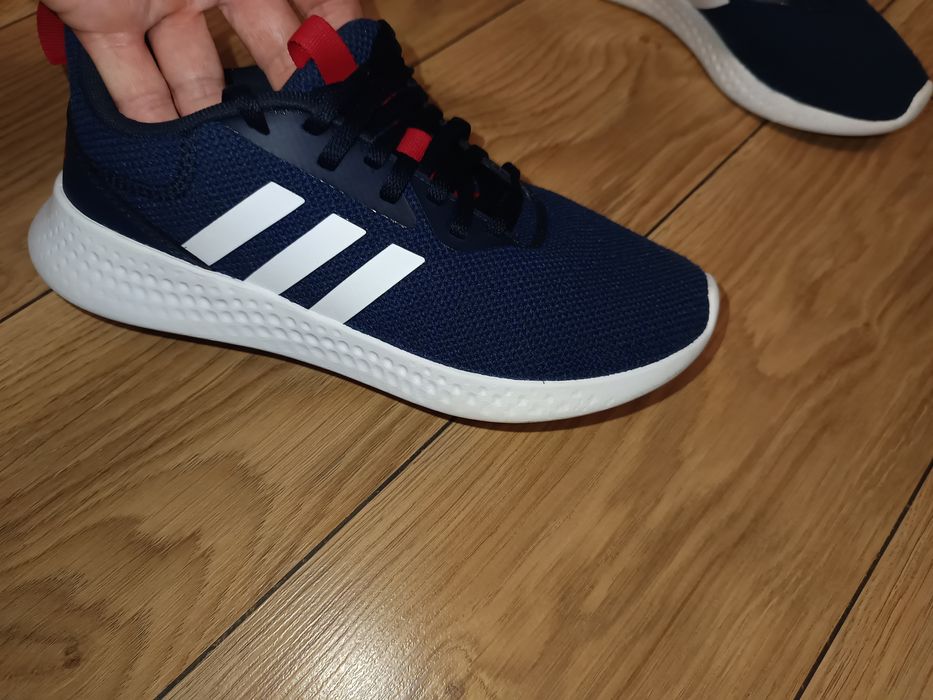 Adidași Adidas Puremotion (37.5)