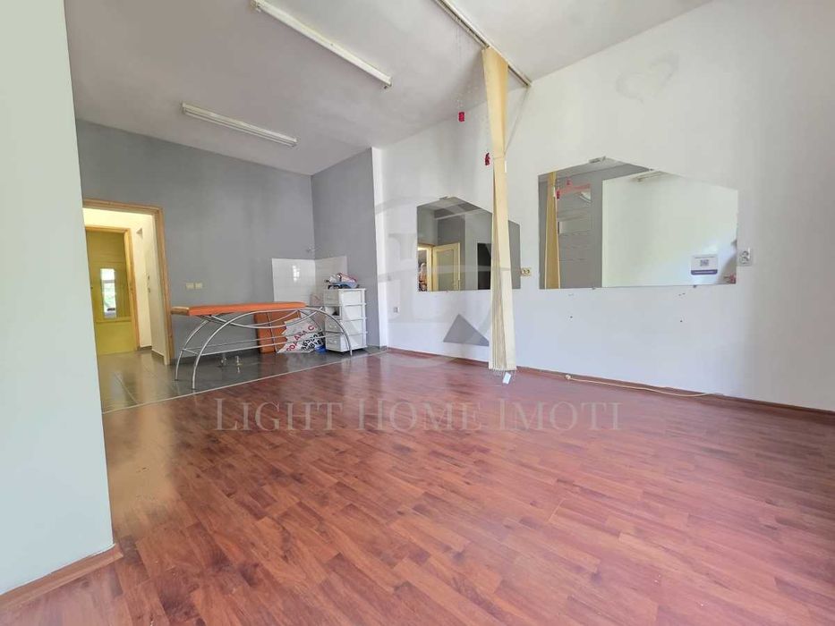 Продава се Тристаен апартамент в Пловдив, Център - 120 кв.м за 1834 €/кв.м - Снимка #2