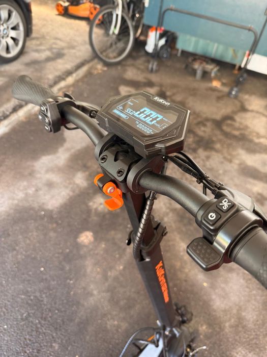 Vand trotineta kukirin g2master in stare buna de functionare