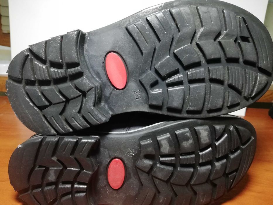 Зимни боти за момче номера 28 и 29