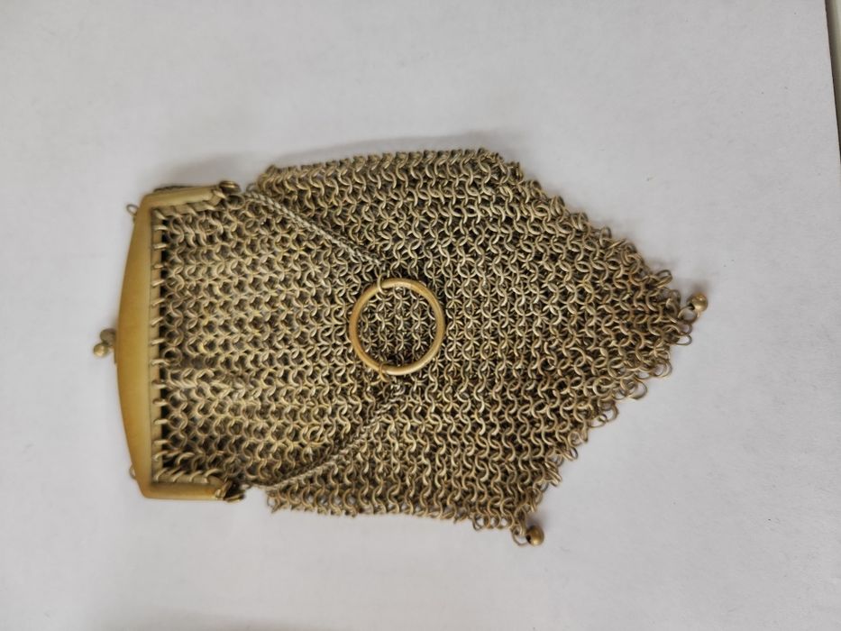 Старо плетено метално портмоне
