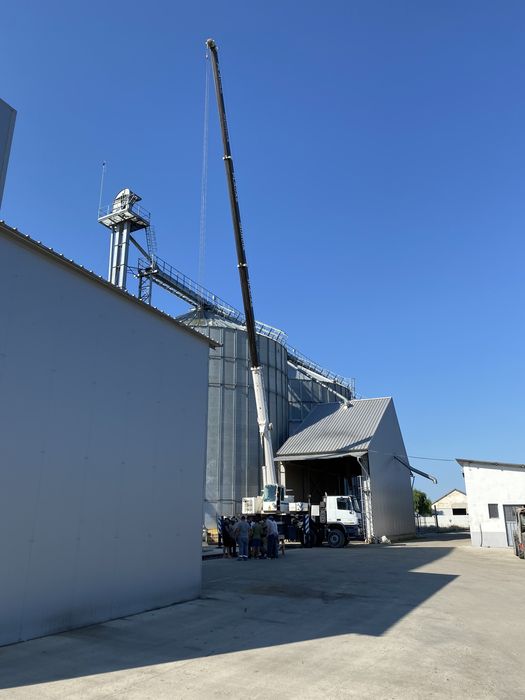 Automacara de inchiriat / inchiriez macara euro 6