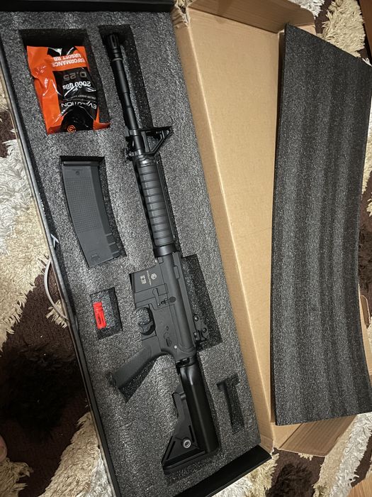EVOLUTION AirSoft M4 Recon CarbonTech