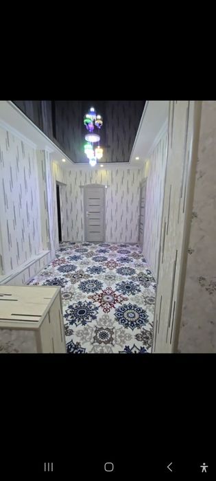 Qarshi shahar vokzaldagi bozor oldida 3 etaj 1 xonali 2 xona qilingan