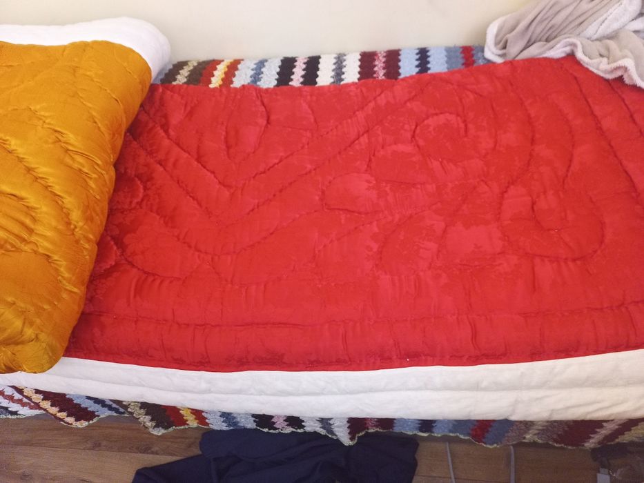 Подарявам юрган три броя