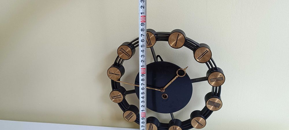 Ретро механичен руски часовник - Маяк