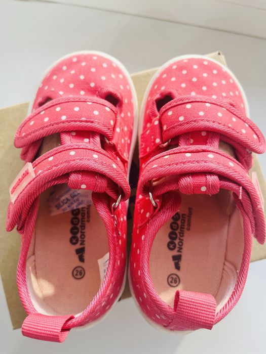 Сандали на девочку