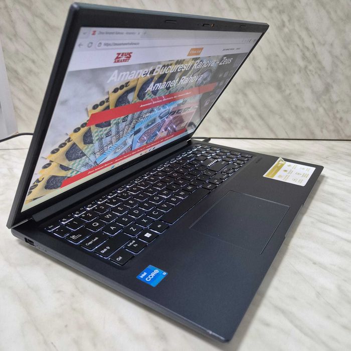 Laptop Asus Vivobook Intel i3 gen 13 / 8gb / 512gb Zeus Amanet 34034