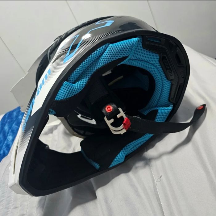 Vând Cascā  Can-Am