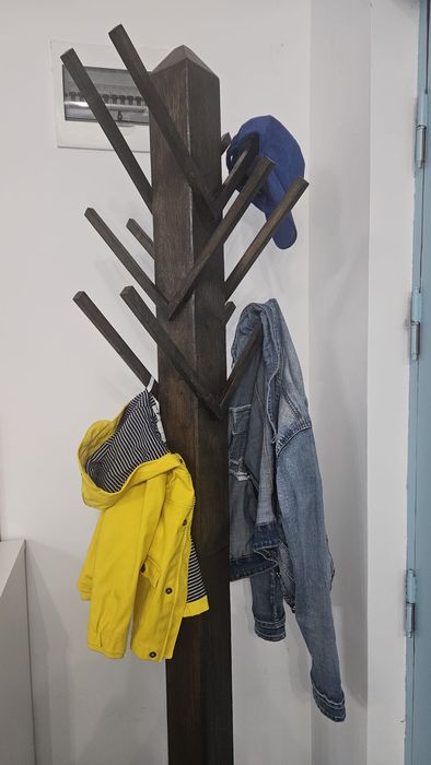 Vând cuier vertical lemn masiv stejar