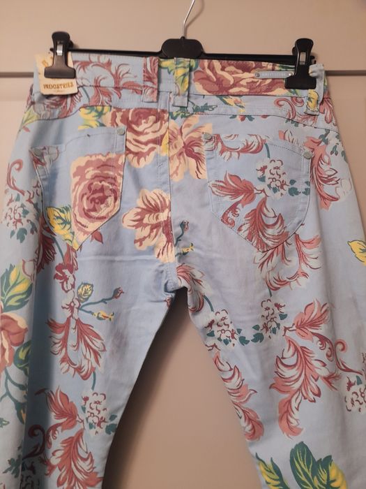 Pantaloni pentru damă, mărimea L
