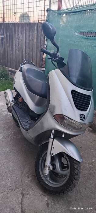 Vând scuter Peugeot Elyseo 125