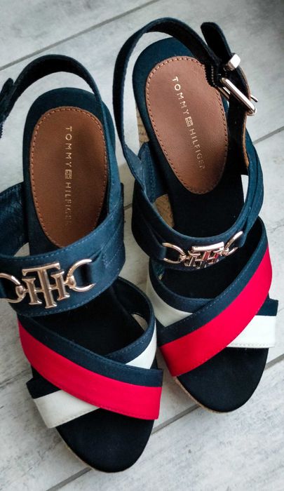 Сандали на платформа Tommy Hilfiger