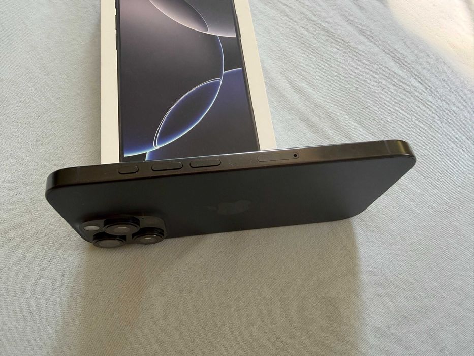 iPhone 16 Pro Black Titanium/128 GB