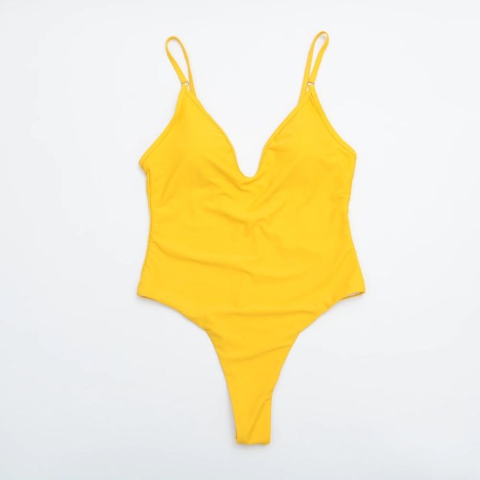 Цял бански, жълт цвят, размер М