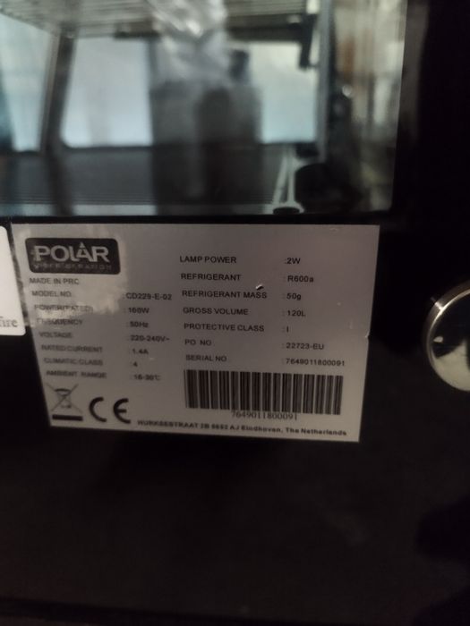 Настолна хладилна витрина Polar