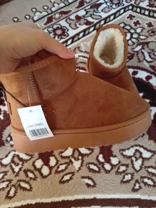 Зимние сапоги угги