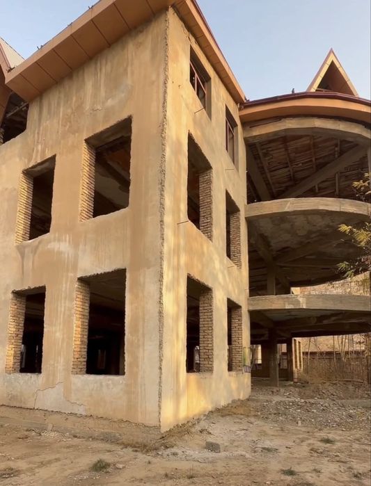 Продаётся 50 соток В долг дороги