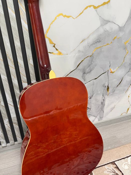 Срочно продаётся Гитара