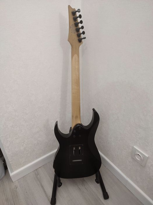 Электрогитара Ibanez